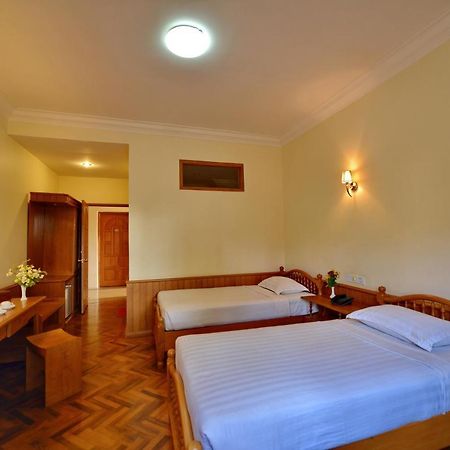 Win Unity Hotel Pyin Oo Lwin Eksteriør bilde