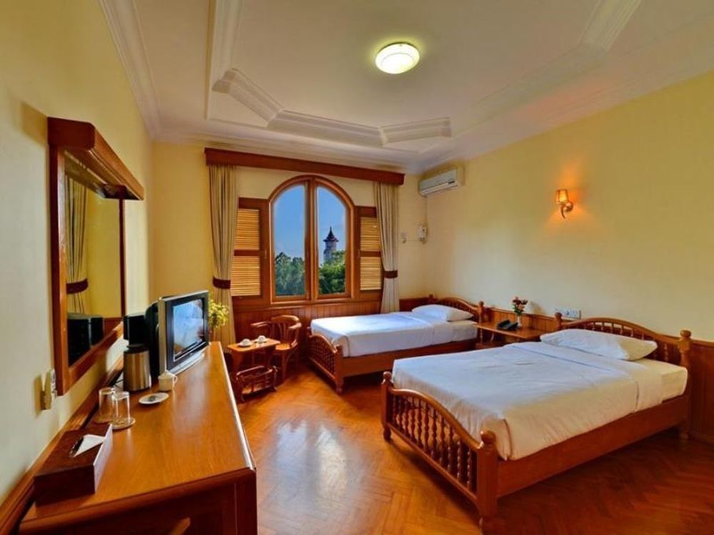Win Unity Hotel Pyin Oo Lwin Eksteriør bilde