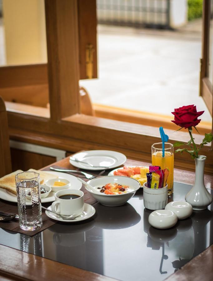 Win Unity Hotel Pyin Oo Lwin Eksteriør bilde